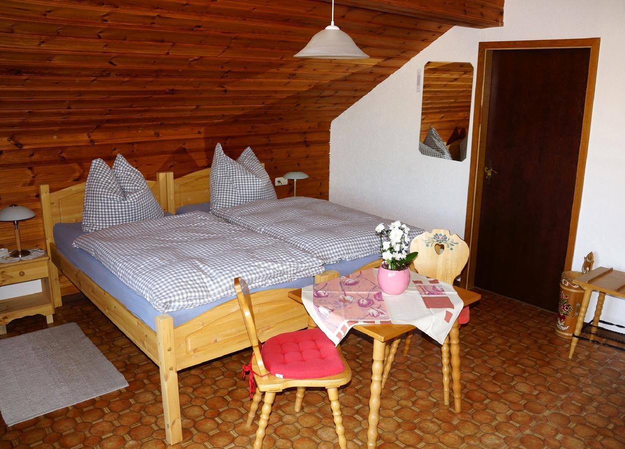 Hotel Garni Berghof Heigenbruecken 外观 照片